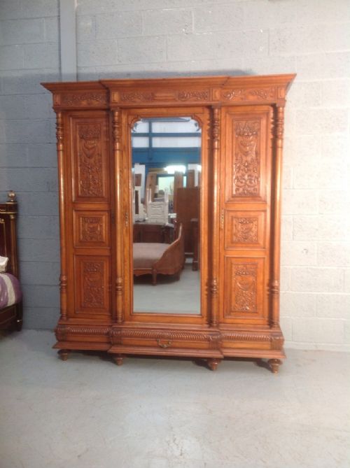 carved french oak breakfront armoire - CATEGORY: ANTIQUE WARDROBES - DATED 1900