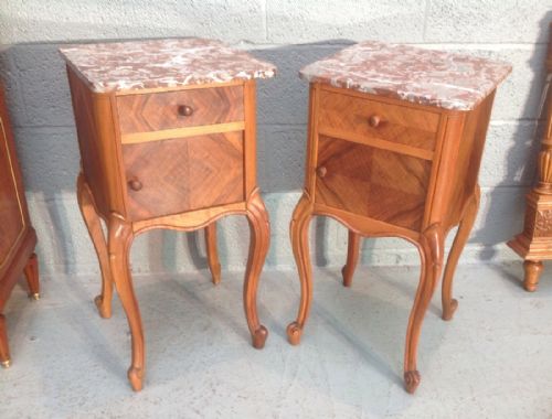 pair of french walnut bedside cabinets - CATEGORY: ANTIQUE CABINETS - DATED 1910