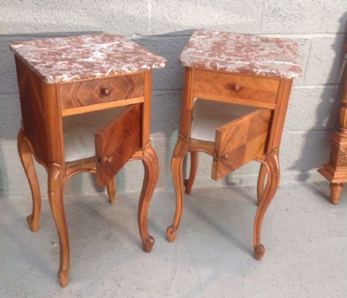 PAIR OF FRENCH WALNUT BEDSIDE CABINETS - ADDITIONAL PHOTO 2