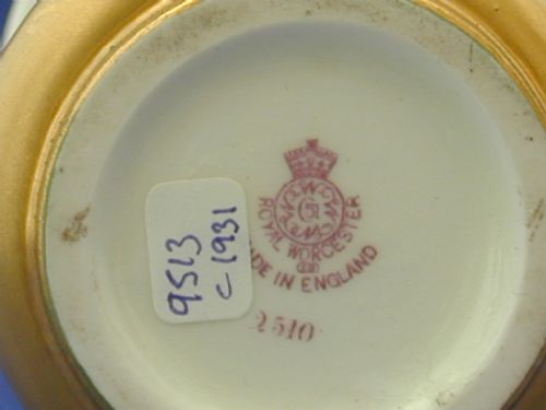 ROYAL WORCESTER SPILL VASE FRUIT BY RICHARD SEBRIGHT - ADDITIONAL PHOTO 3