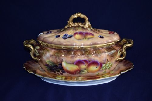 ROYAL WORCESTER LARGE FRUIT DECORATED TUREEN COVER AND STAND - ADDITIONAL PHOTO 1
