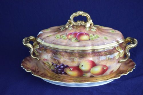 ROYAL WORCESTER LARGE FRUIT DECORATED TUREEN COVER AND STAND - ADDITIONAL PHOTO 1