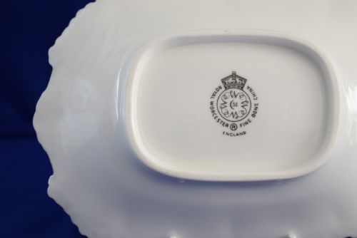 ROYAL WORCESTER FRUIT PAINTED ROPE EDGE BON BON DISH BY FREEMAN - ADDITIONAL PHOTO 2