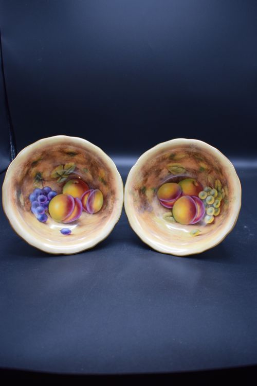 Royal Worcester Pair of Bennett Bowls Decorated Fruit by John Smith