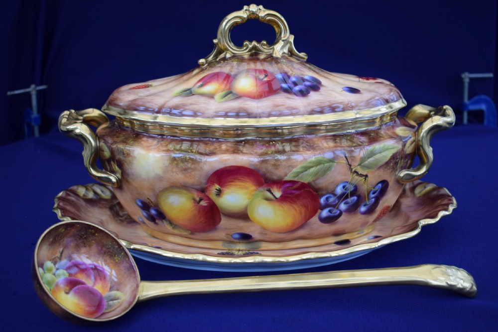 Royal Worcester fruit decorated Tureen, cover, stand and ladle.