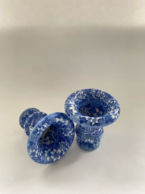 A PAIR OF SWEDISH BLUE AND WHITE TRANSFER VASES 1820 - ADDITIONAL PHOTO 2