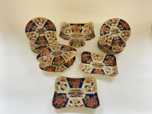 1820'S PORCELAIN IMARI ENGLISH DESSERT SERVICE - ADDITIONAL PHOTO 2