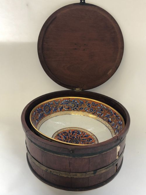 A RARE AND UNUSUAL ENGLISH IRONSTONE PUNCHBOWL - ADDITIONAL PHOTO 3