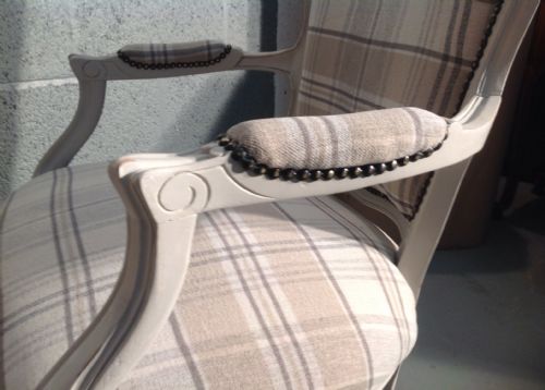 PAIR OF FRENCH ARMCHAIRS IN TARTAN FABRIC - ADDITIONAL PHOTO 1