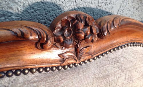 FRENCH CARVED WALNUT SALON SUITE - ADDITIONAL PHOTO 3