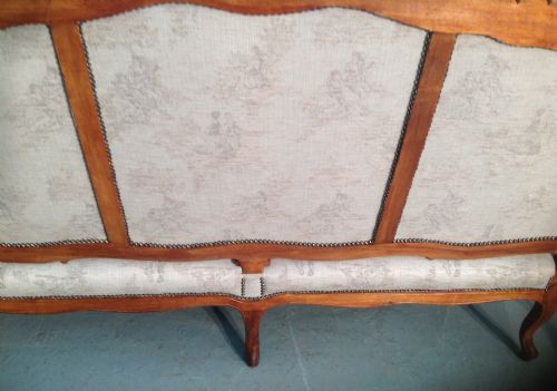 FRENCH CARVED WALNUT SALON SUITE - ADDITIONAL PHOTO 6