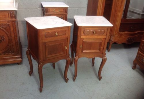 PAIR OF FRENCH OAK BEDSIDE CABINETS - ADDITIONAL PHOTO 8