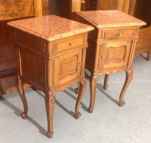 pair of french oak bedside cabinets - CATEGORY: ANTIQUE CABINETS - DATED 1920