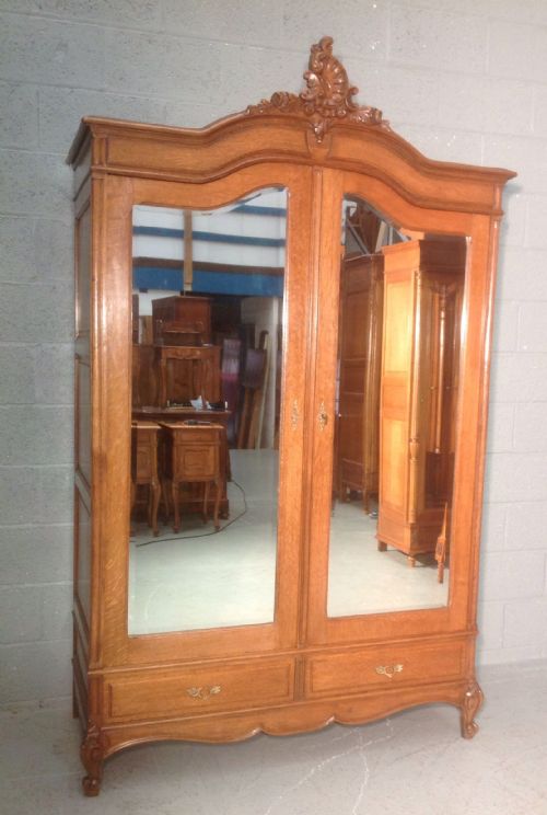 french oak armoire - CATEGORY: ANTIQUE WARDROBES - DATED 1920