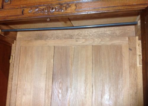 LARGE FRENCH OAK ARMOIRE - ADDITIONAL PHOTO 8