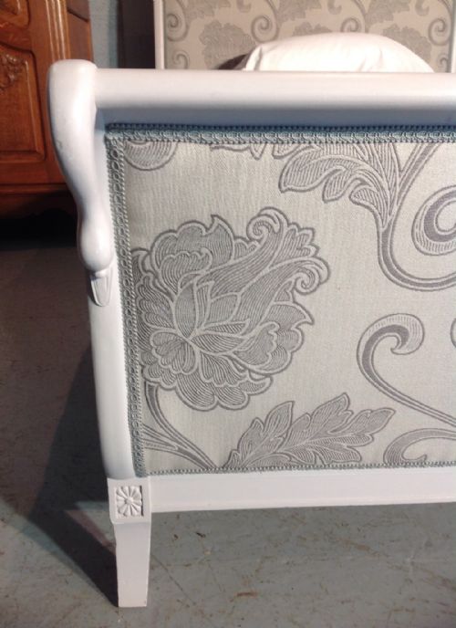 FRENCH 34 SIZE PAINTED BED WITH SWAN DETAILING - ADDITIONAL PHOTO 1