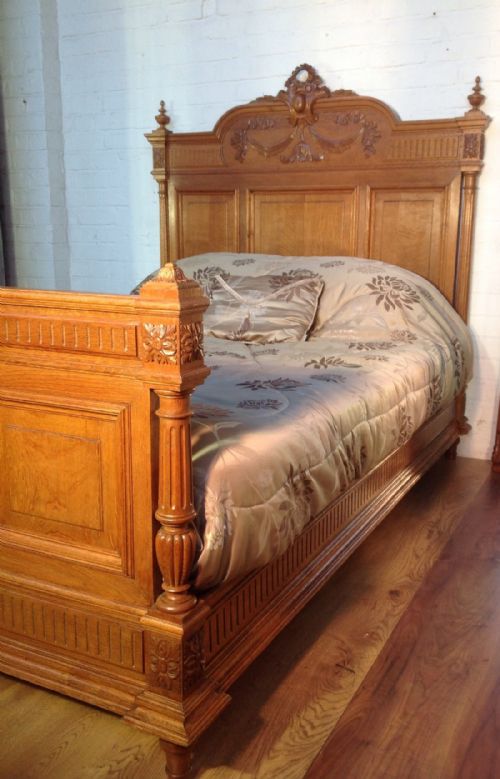 FRENCH OAK KINGSIZE BED - ADDITIONAL PHOTO 8