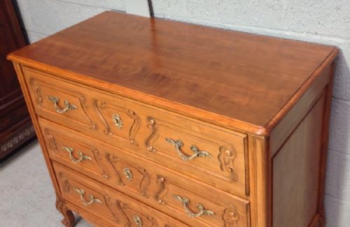 FRENCH CARVED WALNUT COMMODE - ADDITIONAL PHOTO 2