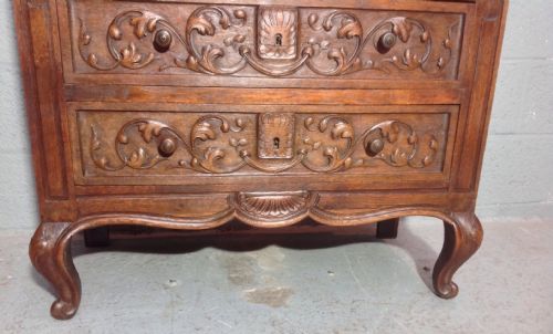 CARVED OAK FRENCH COMMODE WITH MARBLE TOP - ADDITIONAL PHOTO 1