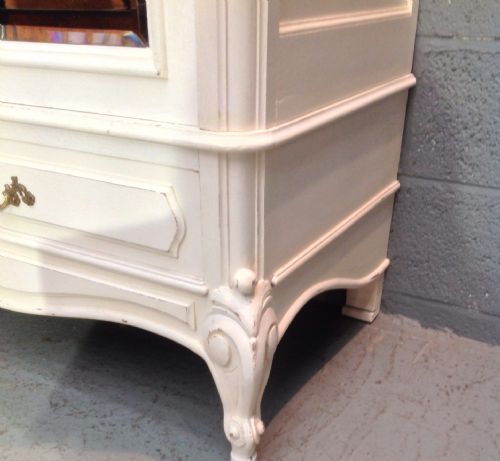 PAINTED FRENCH ARMOIRE - ADDITIONAL PHOTO 4
