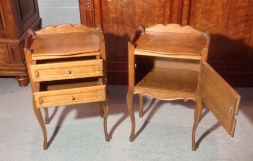 PAIR OF FRENCH OAK BEDSIDE CABINETS - ADDITIONAL PHOTO 3