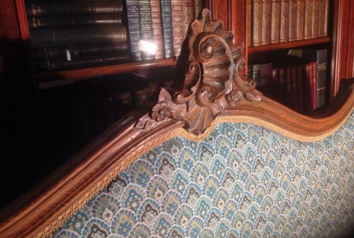 FRENCH OAK UPHOLSTERED BED - ADDITIONAL PHOTO 5