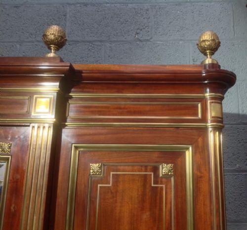 BREAKFRONT FRENCH MAHOGANY ARMOIRE - ADDITIONAL PHOTO 6
