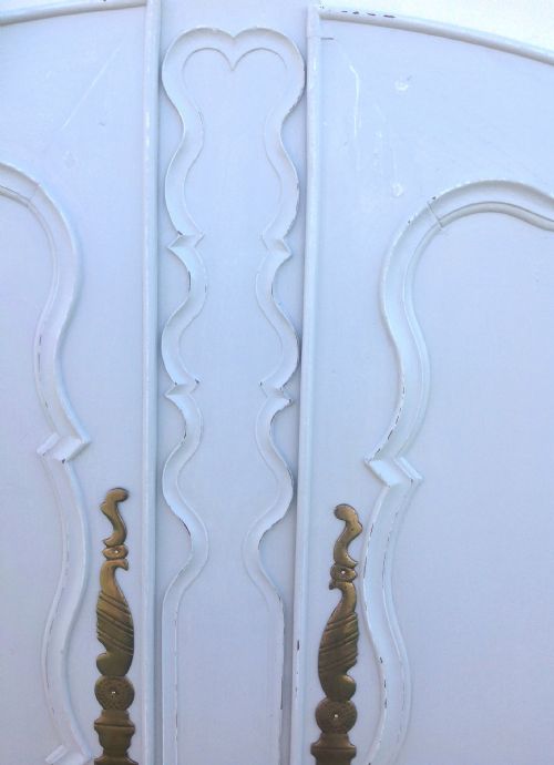 PAIR OF FRENCH PAINTED CHERRYWOOD DOORS - ADDITIONAL PHOTO 1