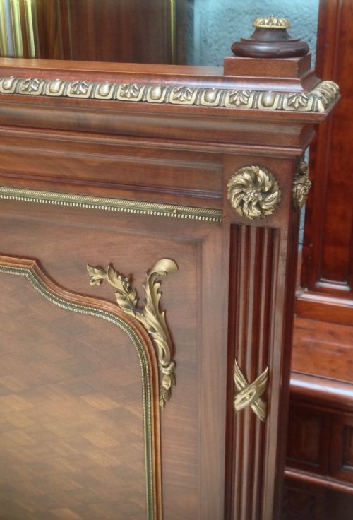 FRENCH KINGSIZE MAHOGANY BED WITH AMAZING BRASS DETAILING - ADDITIONAL PHOTO 6