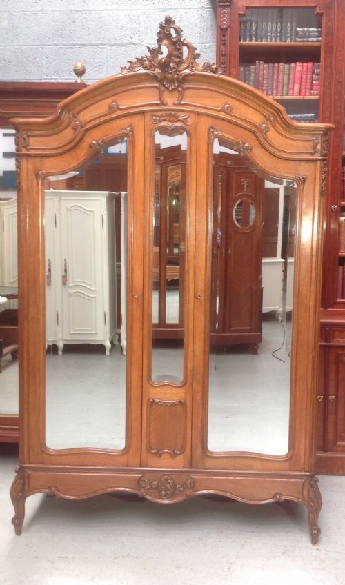 CARVED FRENCH ARMOIRE - ADDITIONAL PHOTO 9