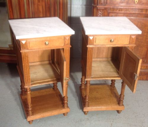 PAIR OF FRENCH OAK BEDSIDE CABINETS - ADDITIONAL PHOTO 3