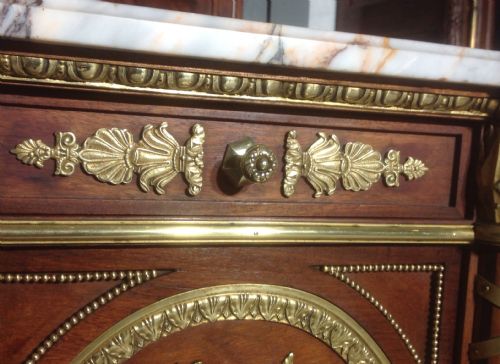 STUNNING PAIR OF FRENCH BEDSIDE CABINETS - ADDITIONAL PHOTO 6
