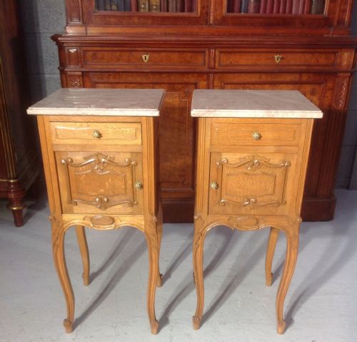 pair of french oak bedside cabinets - CATEGORY: ANTIQUE CABINETS - DATED 1920
