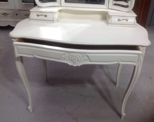 PAINTED FRENCH WALNUT DRESSING TABLE - ADDITIONAL PHOTO 7
