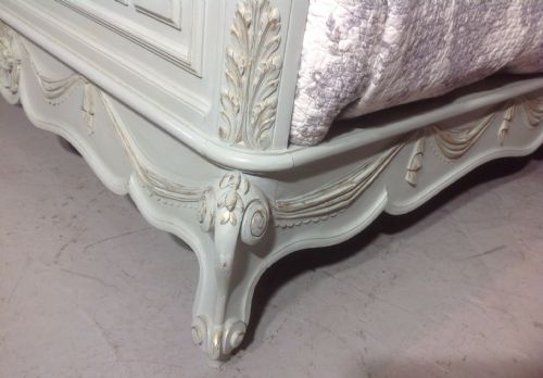 STUNNING FRENCH PAINTED KINGSIZE BED - ADDITIONAL PHOTO 8