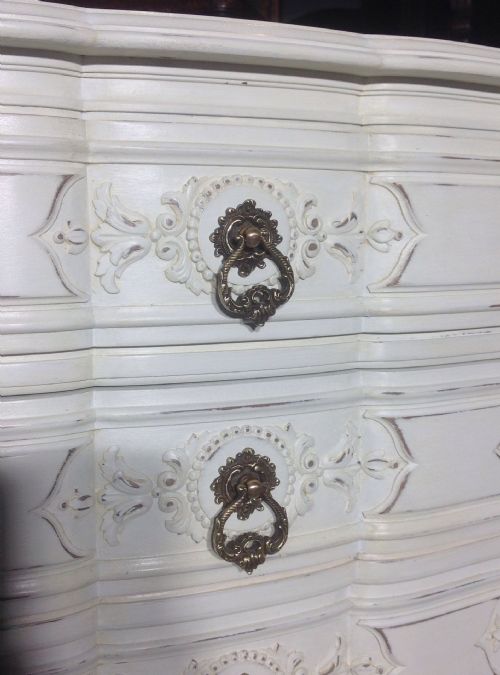 PAINTED FRENCH CARVED CABINET - ADDITIONAL PHOTO 5