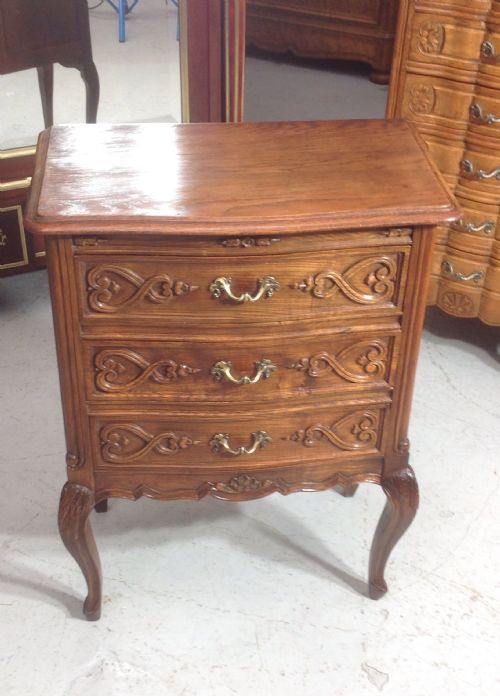 carved oak bow front chest - CATEGORY: ANTIQUE CHEST OF DRAWERS - DATED 1920
