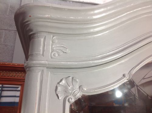 PAINTED FRENCH CARVED ARMOIRE - ADDITIONAL PHOTO 3