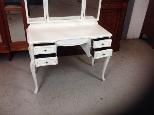 PAINTED FRENCH DRESSING TABLE - ADDITIONAL PHOTO 2
