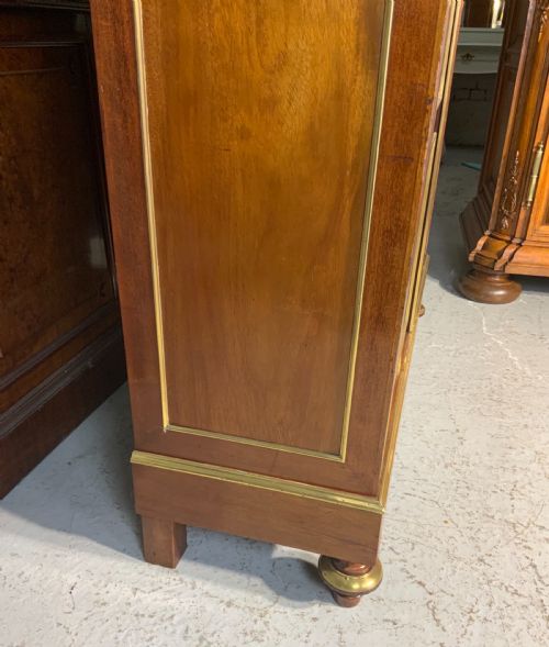 BRASS AND MAHOGANY FRENCH BOOKCASE - ADDITIONAL PHOTO 6