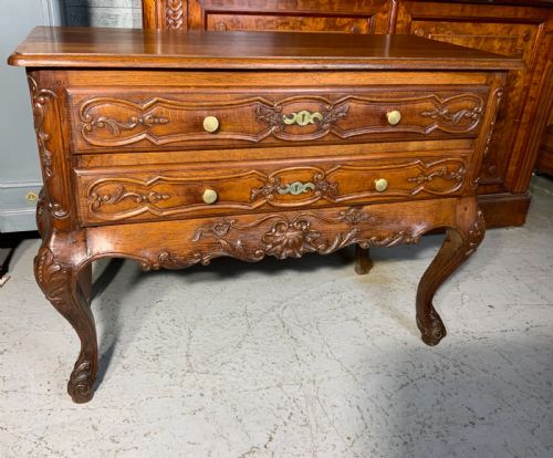 CARVED OAK FRENCH COMMODE CHEST OF DRAWERS - ADDITIONAL PHOTO 1