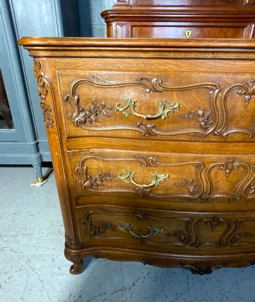 CARVED OAK FRENCH COMMODE CHEST OF DRAWERS - ADDITIONAL PHOTO 13