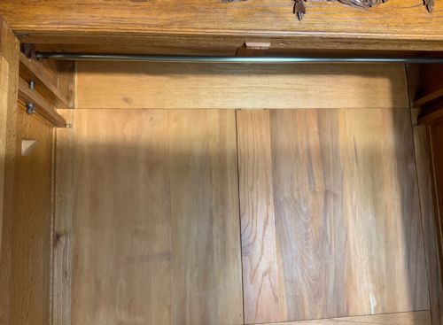 CARVED OAK FRENCH ARMOIRE - ADDITIONAL PHOTO 4