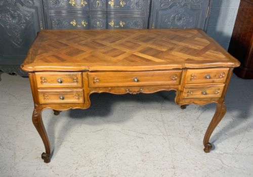 french carved walnut desk - CATEGORY: ANTIQUE DESKS - DATED 1910