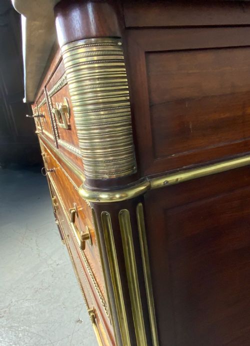 FRENCH MAHOGANY COMMODE WITH BRASS DETAILING - ADDITIONAL PHOTO 16