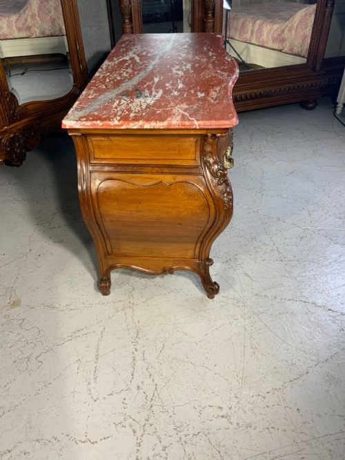 STUNNING CARVED FRENCH WALNUT BOMBE STYLE COMMODE - ADDITIONAL PHOTO 9