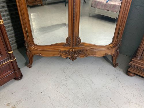 IMPRESSIVE CARVED WALNUT FRENCH ARMOIRE - ADDITIONAL PHOTO 9