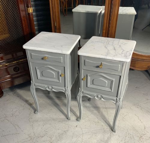 PAIR OF FRENCH PAINTED BEDSIDE CABINETS - ADDITIONAL PHOTO 5