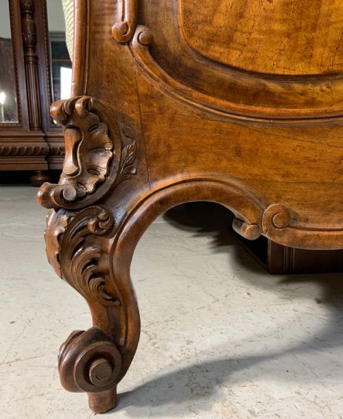 STUNNING CARVED WALNUT FRENCH KING SIZE BED - ADDITIONAL PHOTO 1