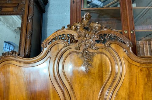 STUNNING CARVED WALNUT FRENCH KING SIZE BED - ADDITIONAL PHOTO 7